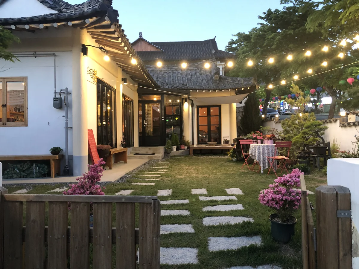 다시봄 경주시 애견카페